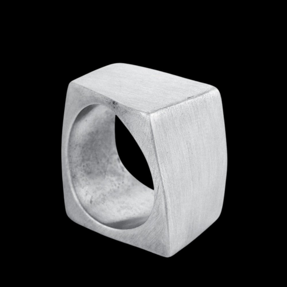 Asymmetrical Block Ring