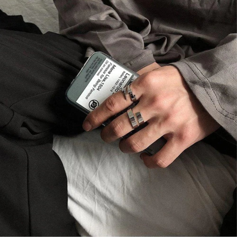 Minimal Swirl Ring - Chrome Cult