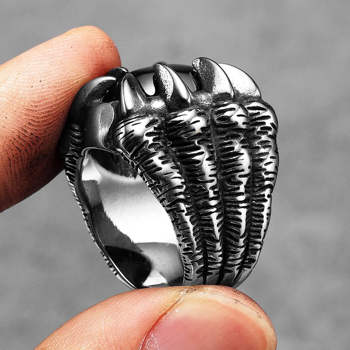 Ritual Dragon Claw Ring – 316L Stainless Steel Gothic Jewelry by Chrome Cult