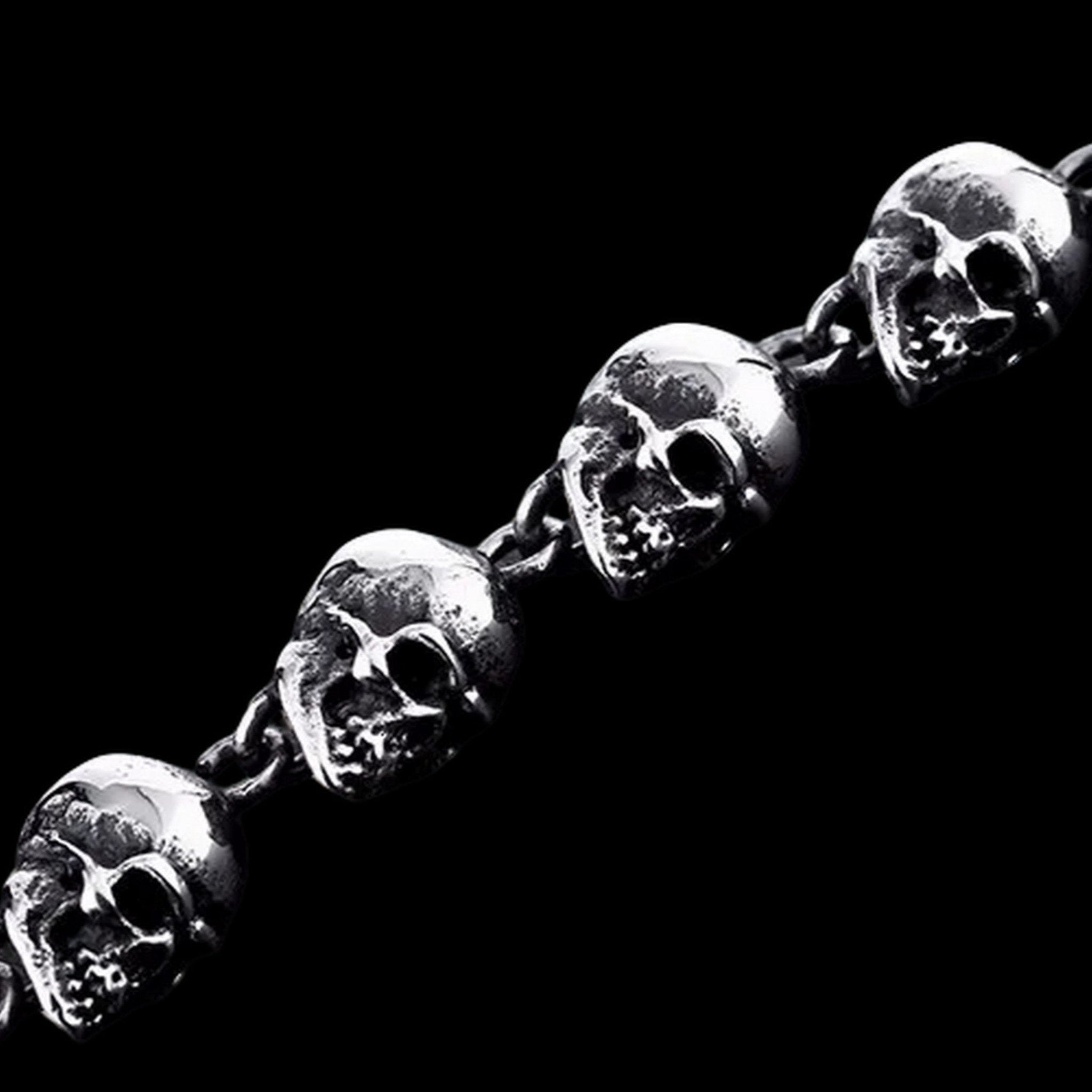 Ritual of Skulls Chain - Chrome Cult