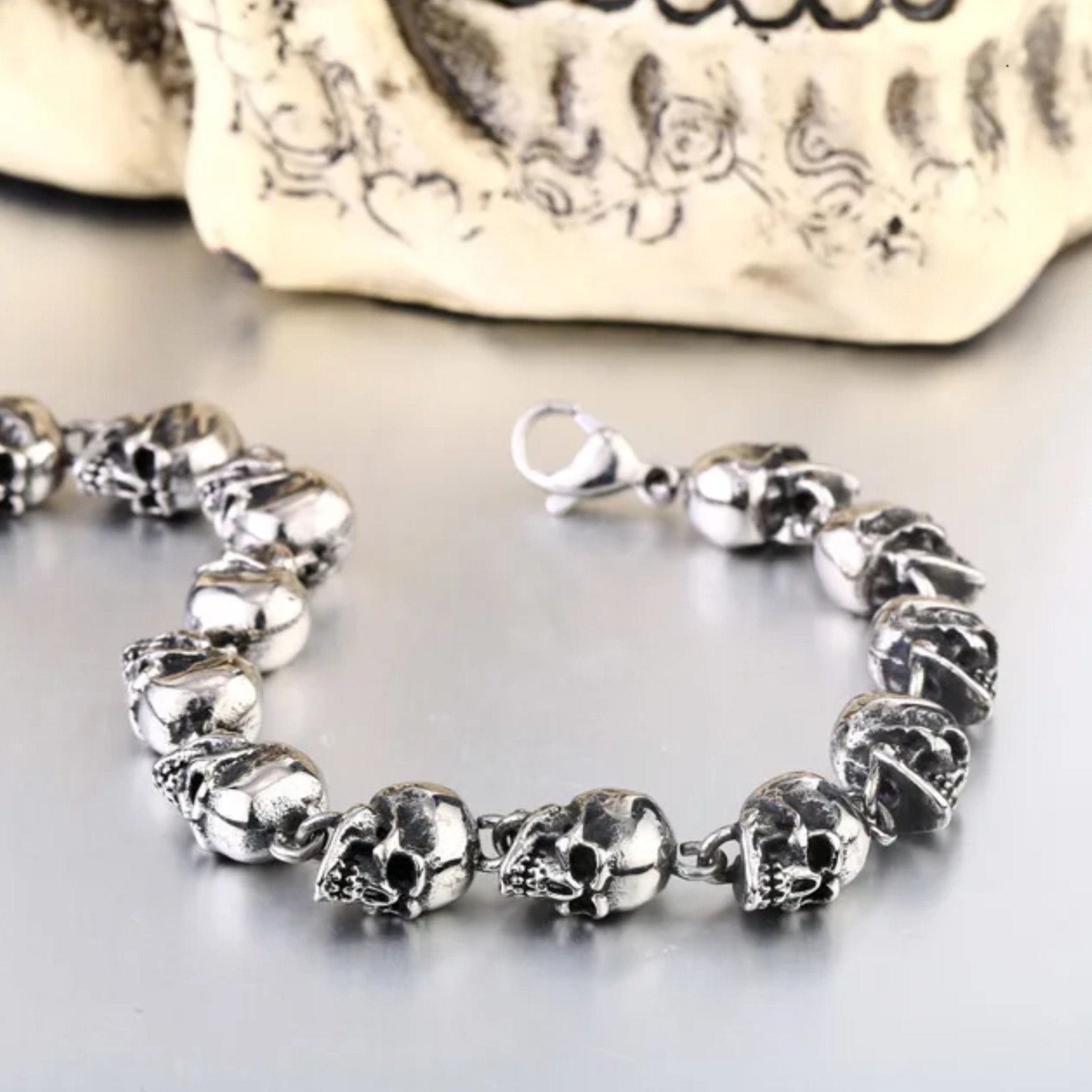 Ritual of Skulls Chain - Chrome Cult