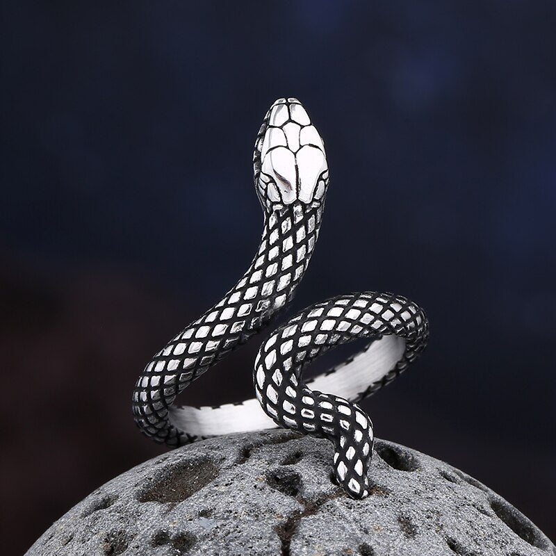 3D Snake Ring - Chrome Cult