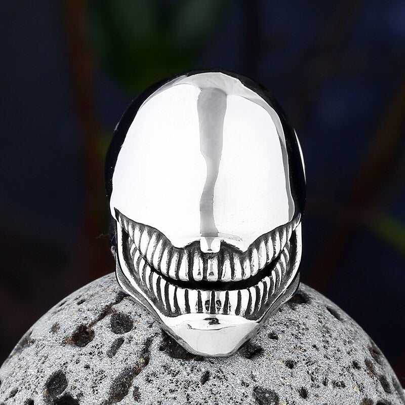 AVP Alien Predator Ring - Chrome Cult