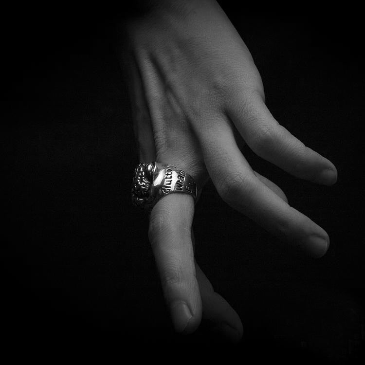 Black Brain Ring