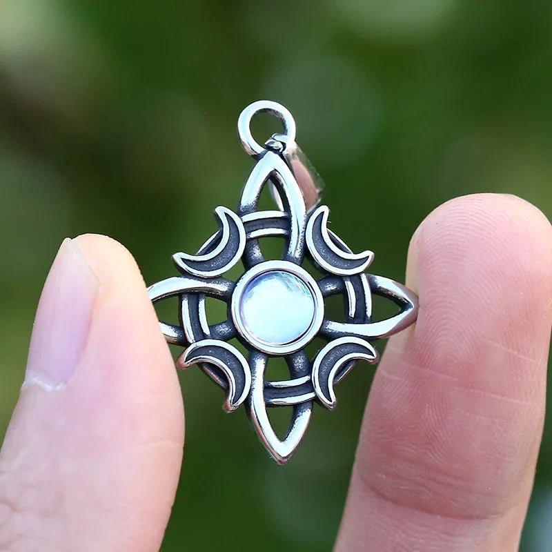 Celtic Crescent Moon Pendant - Chrome Cult