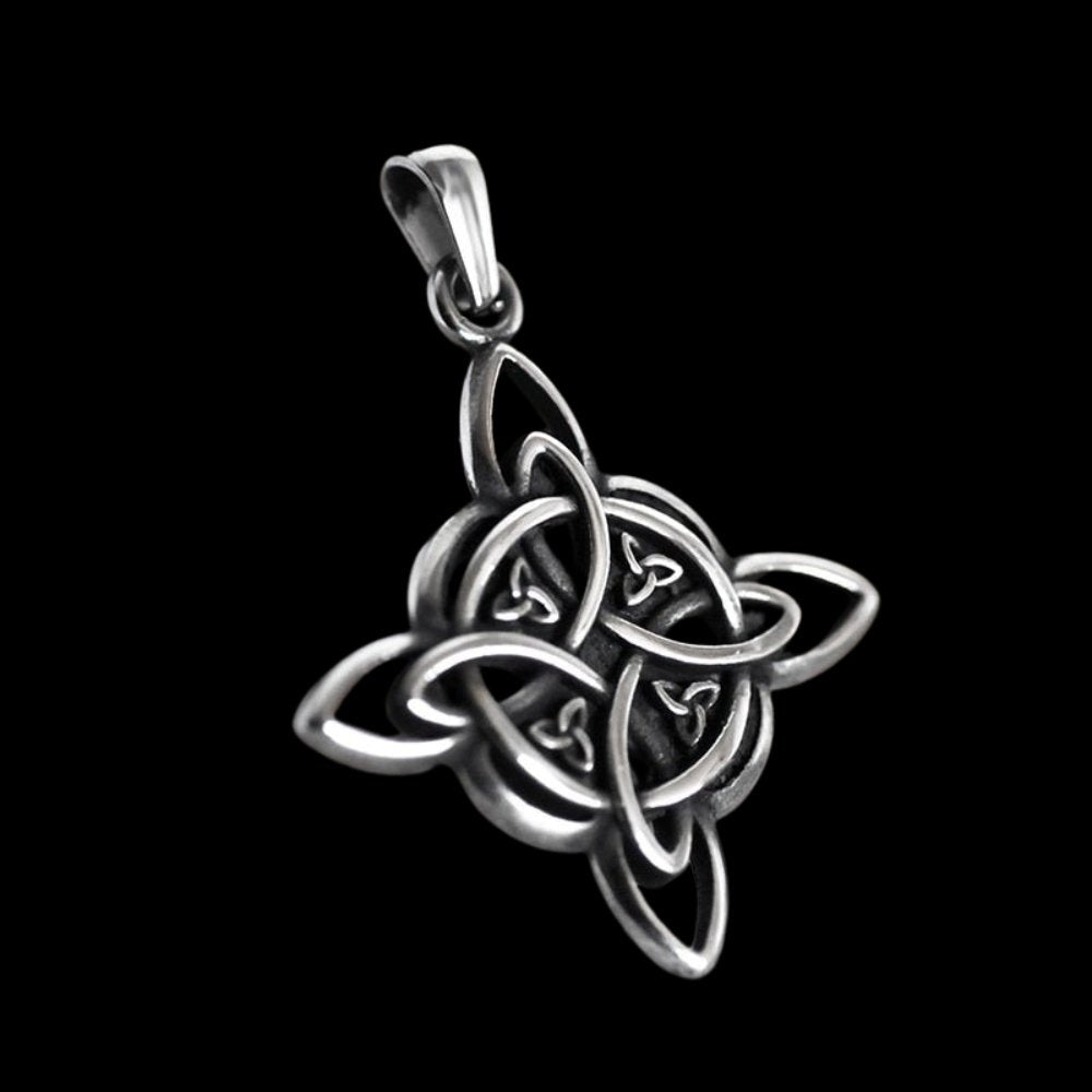 Celtic Knot Pendant - Chrome Cult