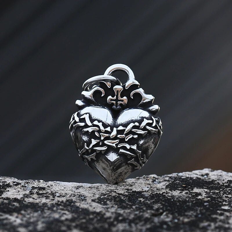Chains Of Heart Pendant - Chrome Cult