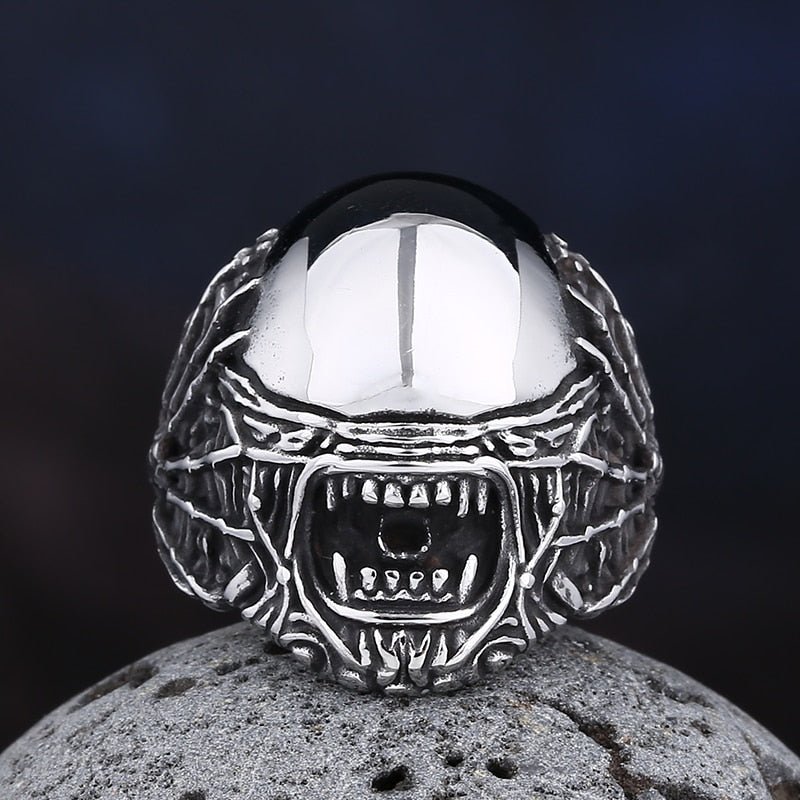 Cyberpunk Skull Head Ring - Chrome Cult