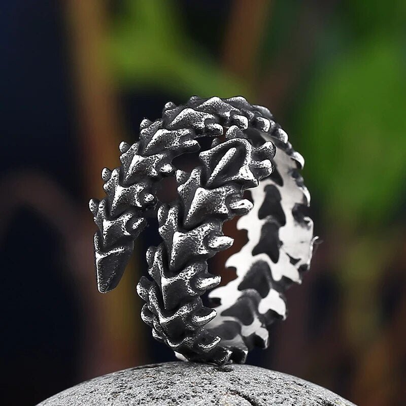Dragon Spine Ring - Chrome Cult