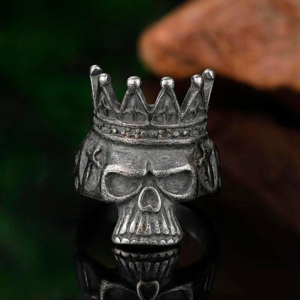 Fallen Ruler Skull Ring - Chrome Cult