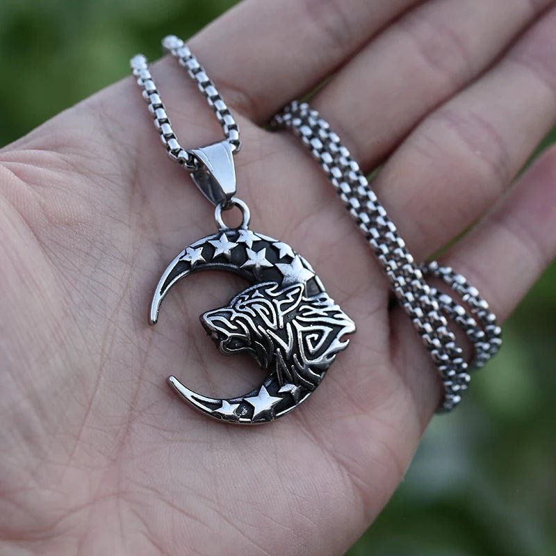 Full Moon Wolf Pendant - Chrome Cult