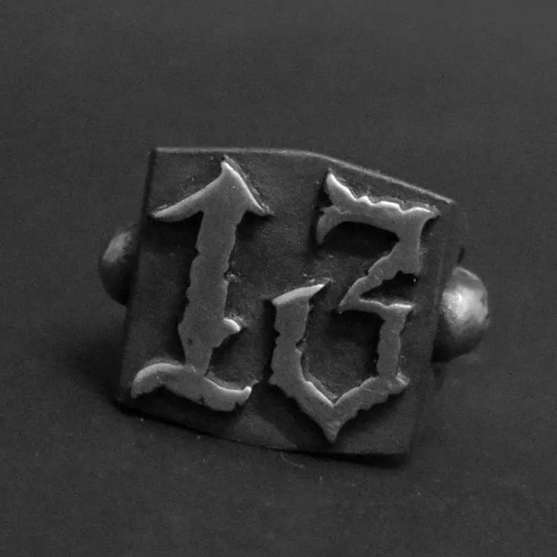 Gothic 13 Skull Ring - Chrome Cult