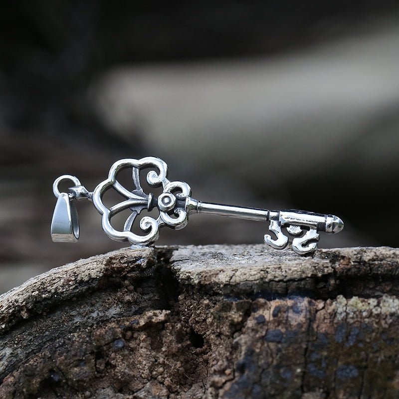 Gothic Antique Key Pendant