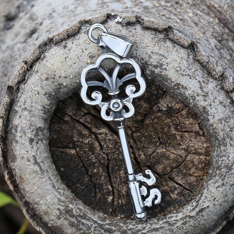 Gothic Antique Key Pendant