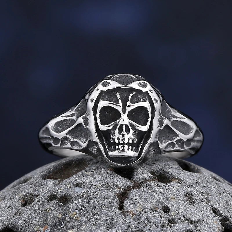 Headstone Skull Ring - Chrome Cult