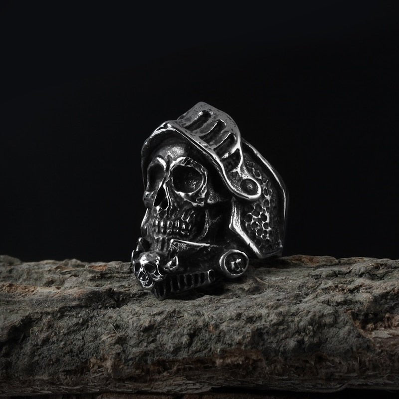 Knight Skull Ring - Chrome Cult