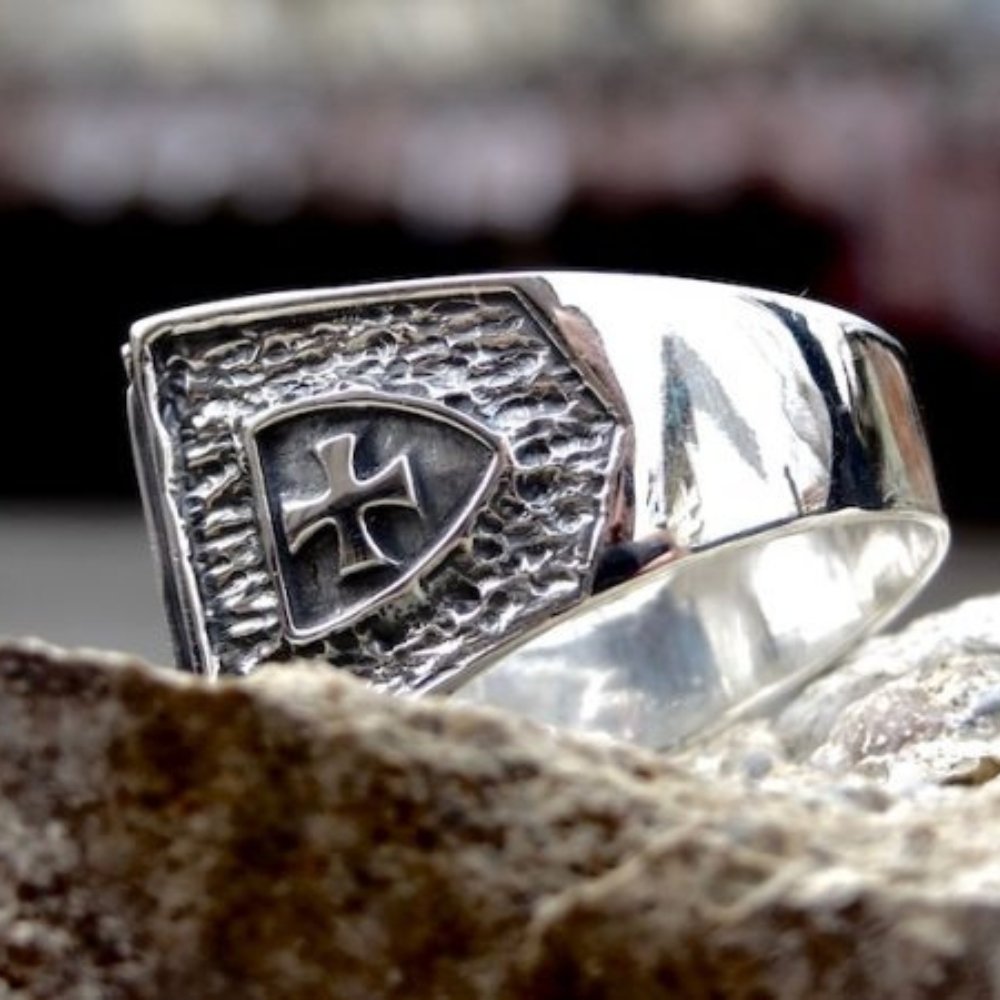 Knights Templar Crown Ring - Chrome Cult