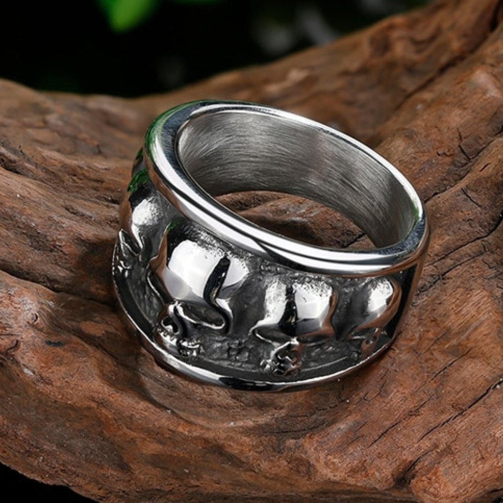 Lost Skulls Eternity Ring - Chrome Cult