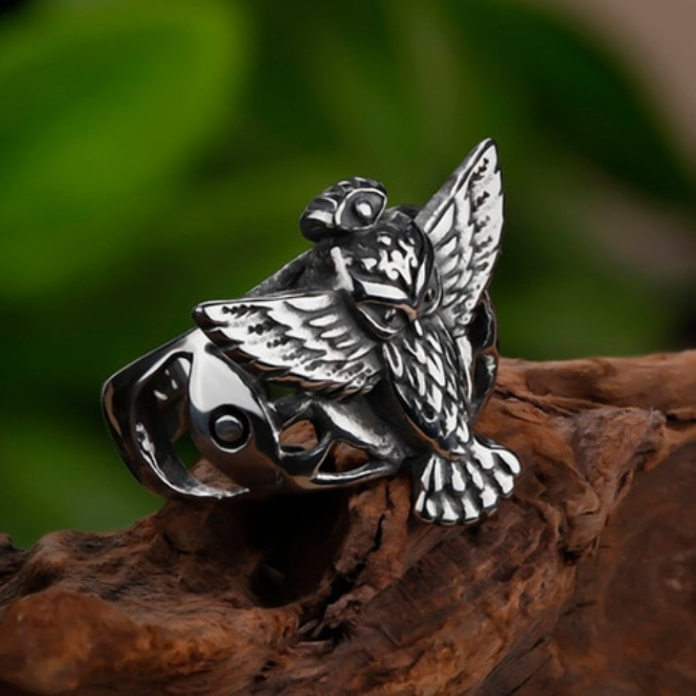 Magic Eye Owl Ring - Chrome Cult