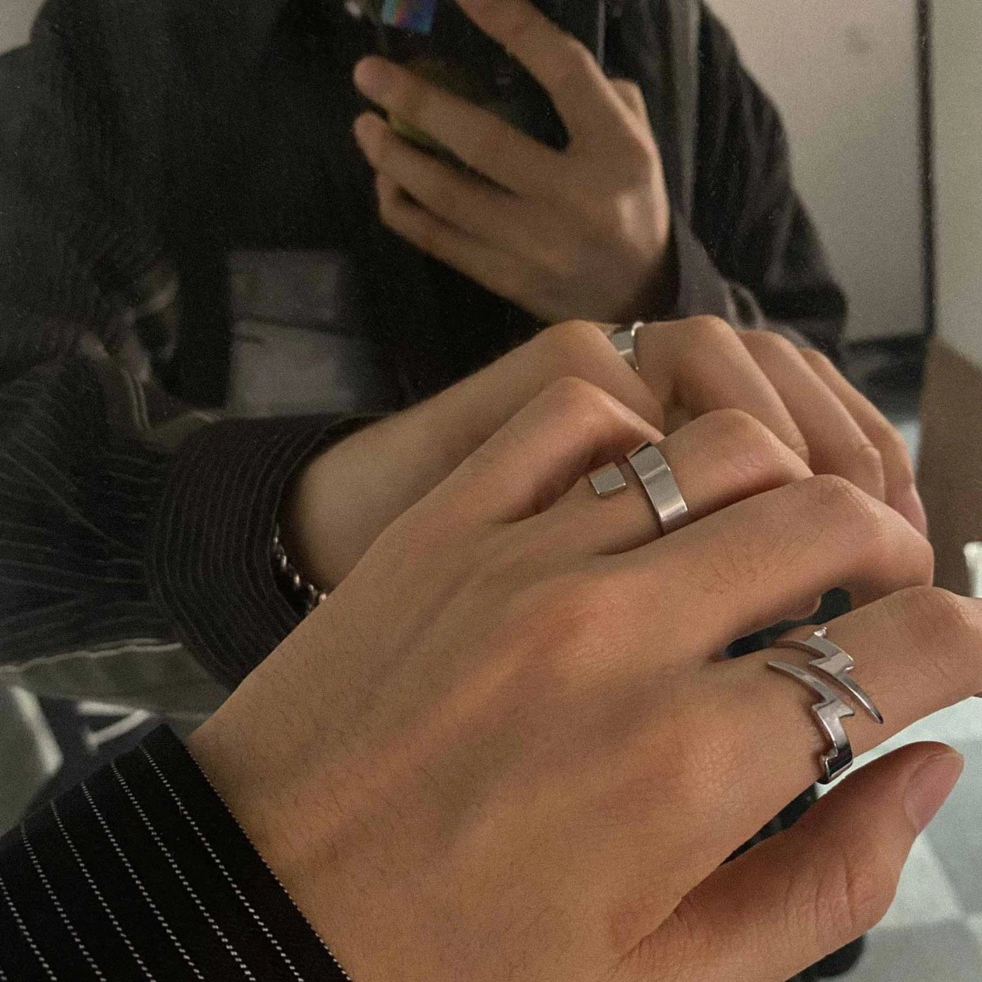 Minimal Swirl Ring