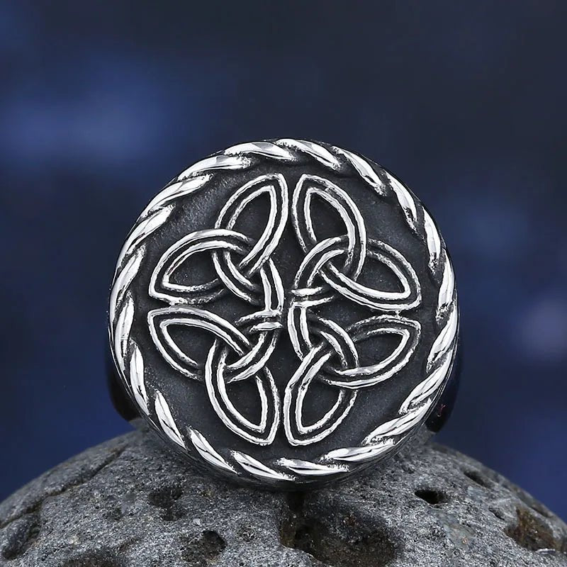 Quartet Celtic Knot Ring - Chrome Cult