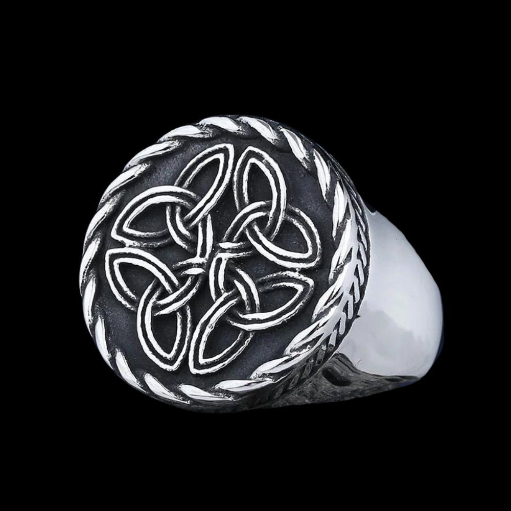 Quartet Celtic Knot Ring - Chrome Cult