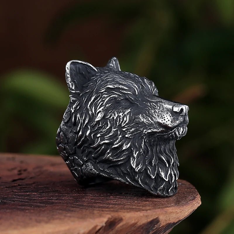 Rise of a Full Moon Wolf Ring - Chrome Cult