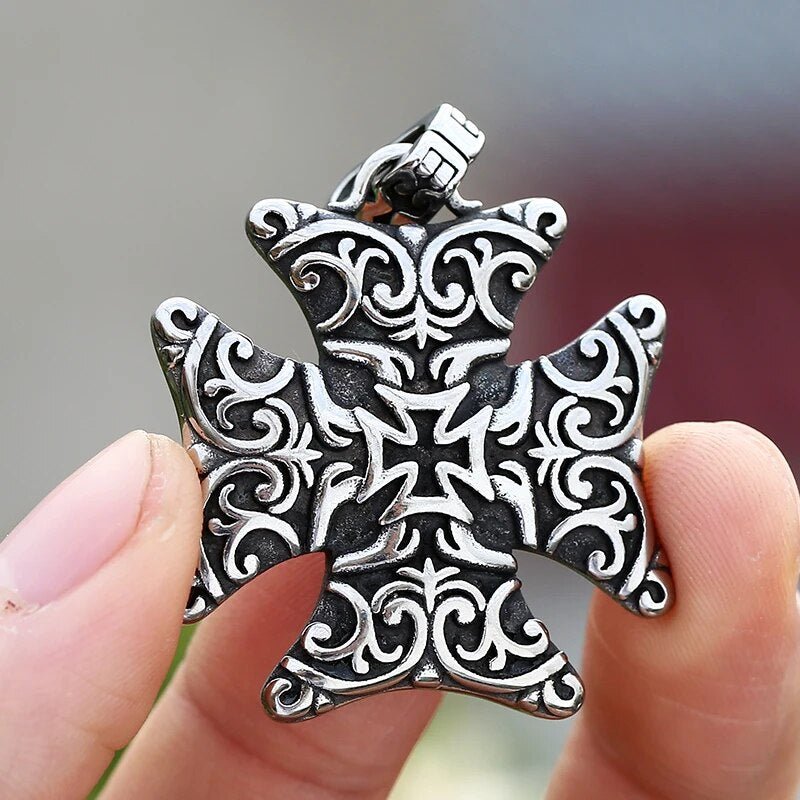 Royal Cross Pendant - Chrome Cult