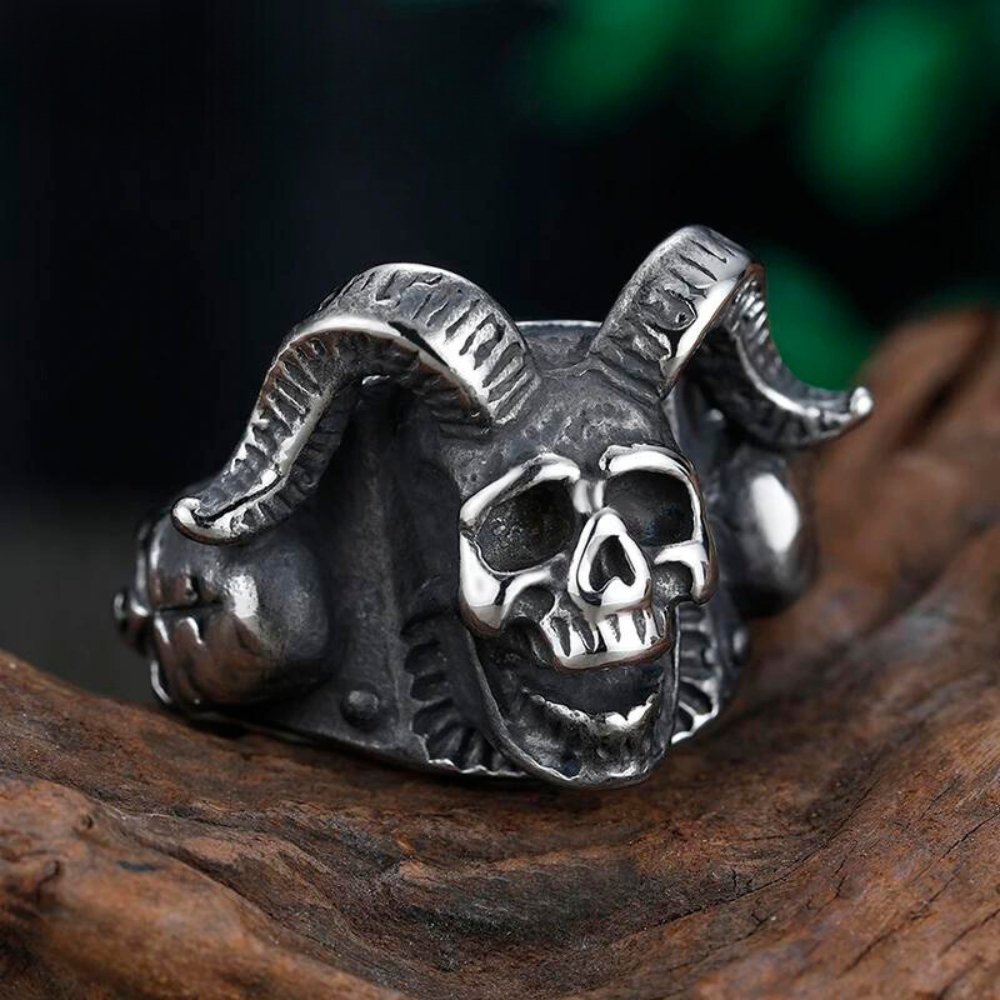 Satanic Longhorn Skull Ring - Chrome Cult