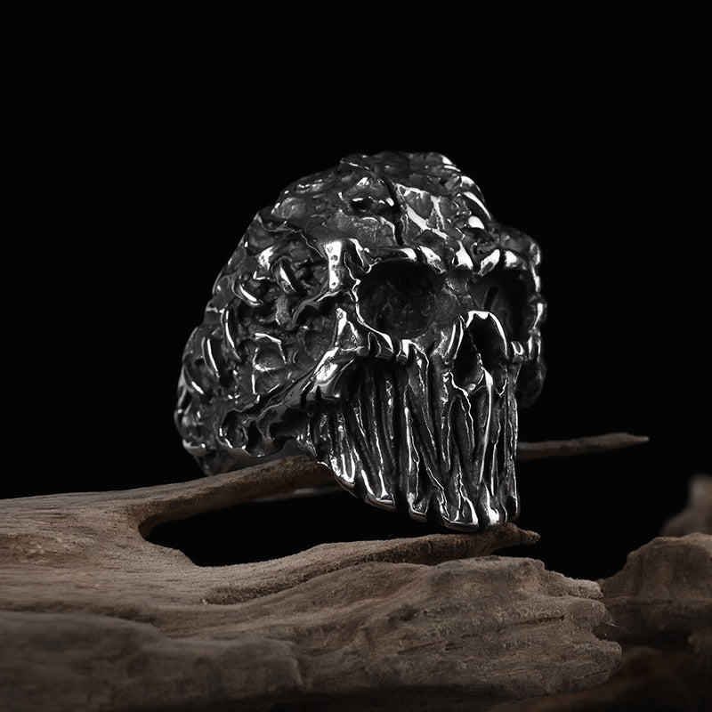 Scar Crack Skull Ring - Chrome Cult