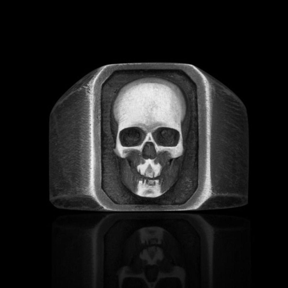 Skull Edge Octagon Ring - Chrome Cult