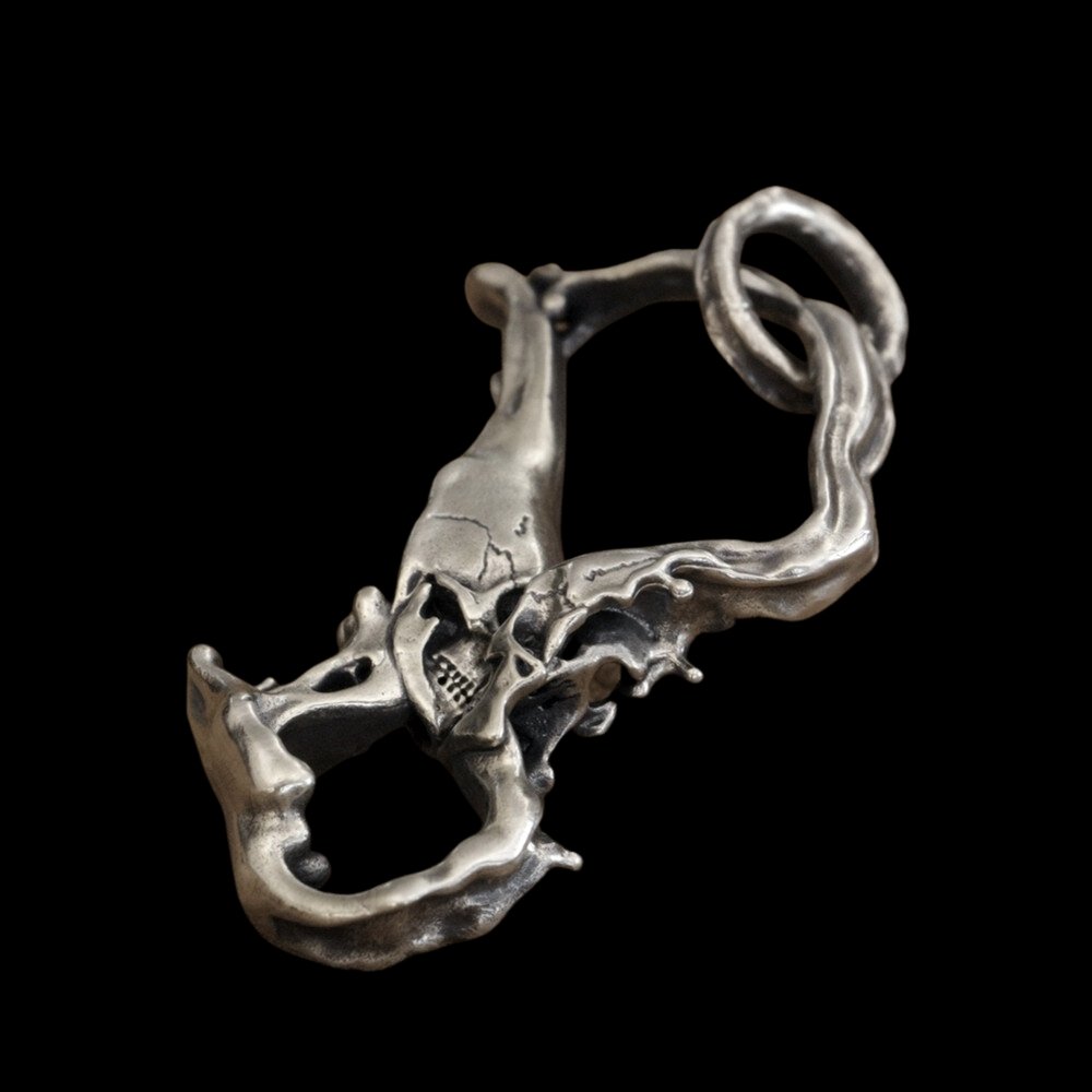 Skull Love Kiss Pendant - Chrome Cult