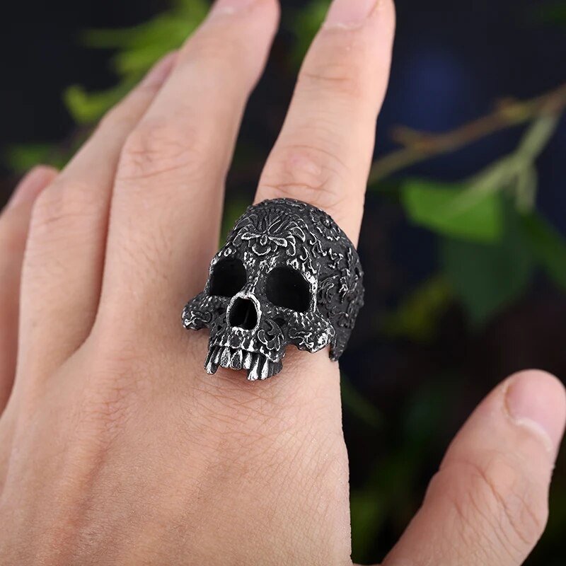 The Black Pearl Skull Ring - Chrome Cult