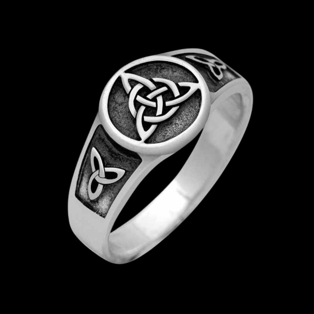 Trio Celtics Knot Ring - Chrome Cult