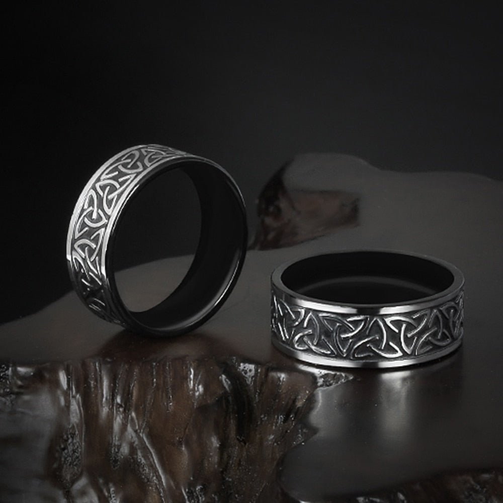 Triquetra Eternity Ring - Chrome Cult