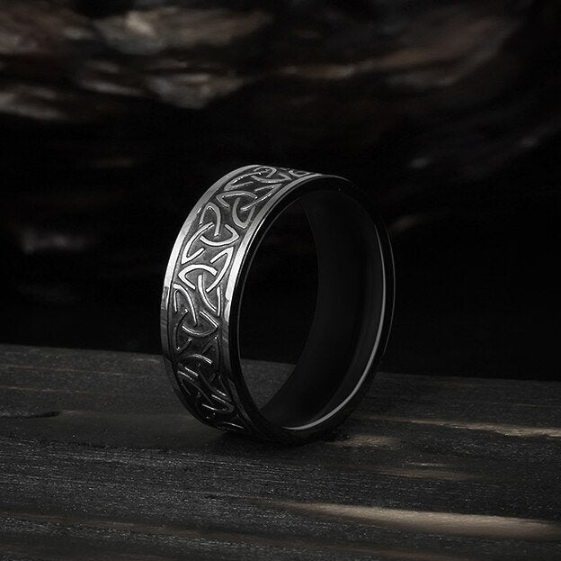 Triquetra Eternity Ring - Chrome Cult