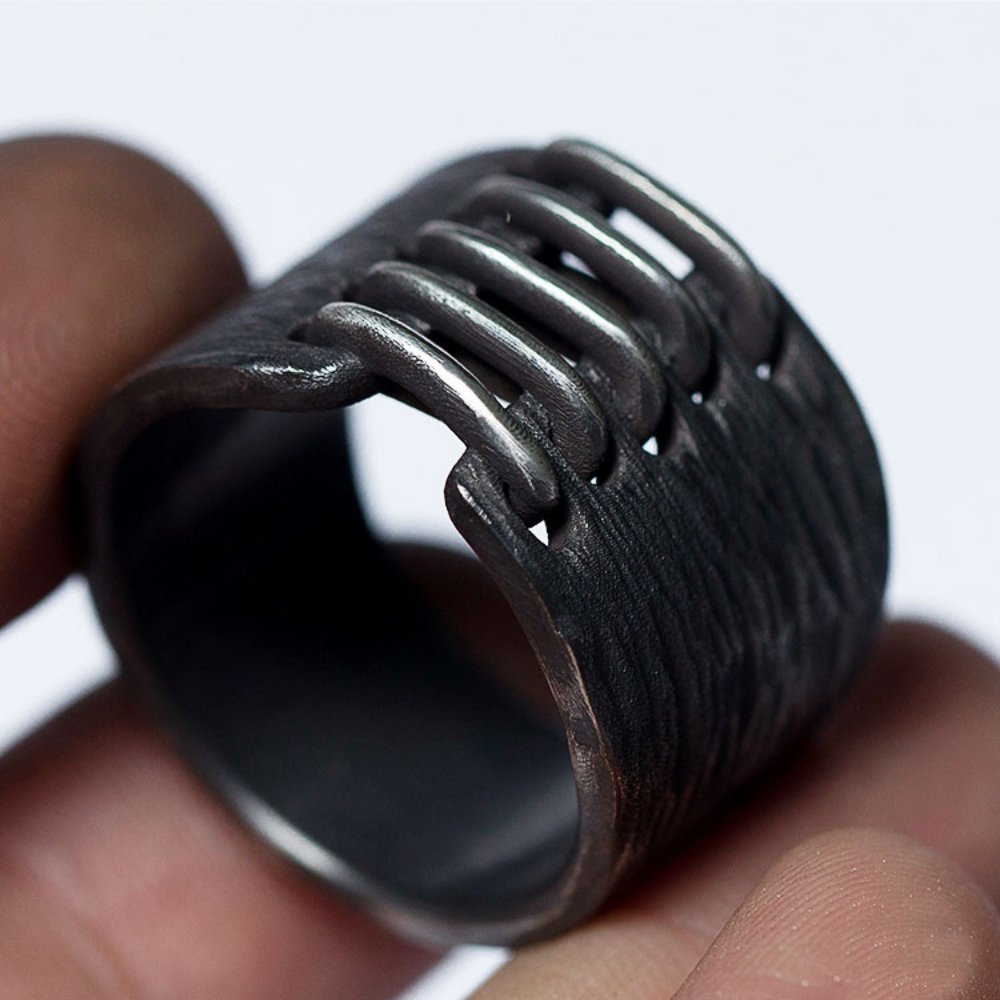 Unique Line Geometric Ring - Chrome Cult