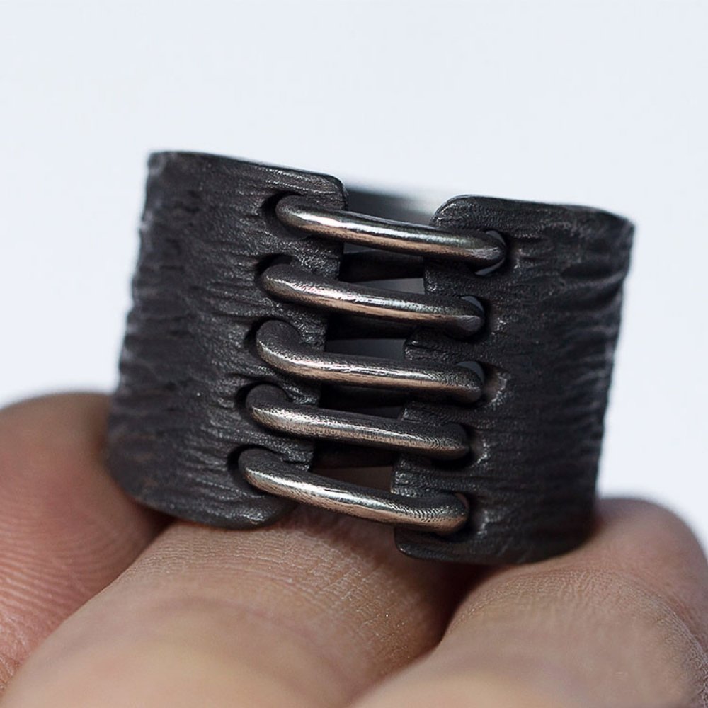 Unique Line Geometric Ring - Chrome Cult